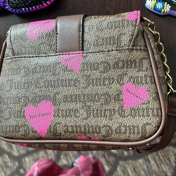 Juicy couture love 💕 pink heart brown monogram crossbody bag - Picture 3 of 5